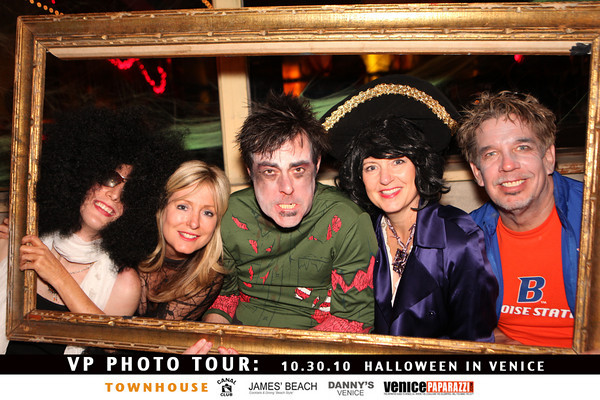 vp photo tour 103010 halloween in venice locations targeted the townhouse dannys windward ave james beach and the canal club