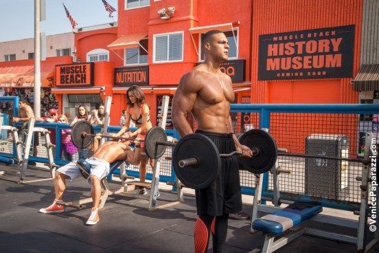 muscle-beach-11-x3-552x368-552x368